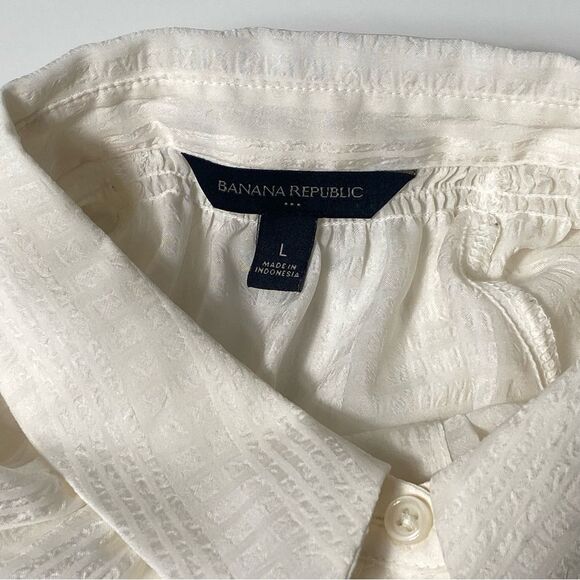 Banana Republic Sheer Vertical Striped Ivory Button Up Blouse Women's Size Large - Picture 5 of 13